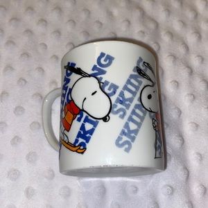 Vintage Snoopy Skiing Coffee Mug 1958
